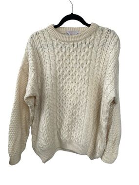 VINTAGE Highland Home Industries Scotland Cream Cable Knit Sweater
